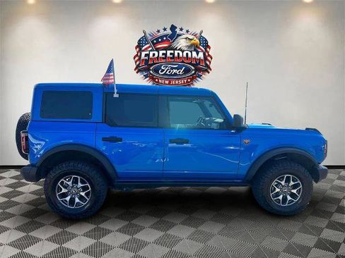 Certified 2025 Ford Bronco Badlands AWD/4WD image 4
