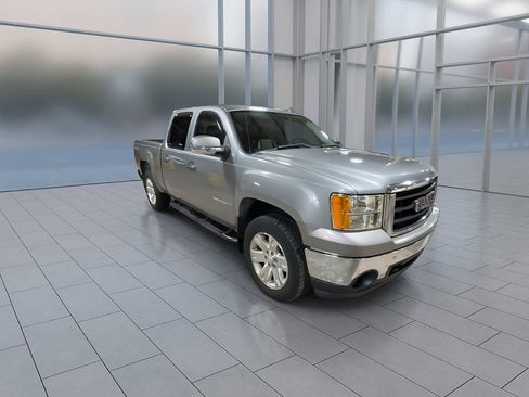 Used 2007 GMC Sierra 1500 SLT w/ Entertainment Package image 2