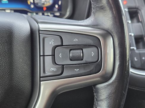 Used 2022 Chevrolet Suburban Z71 w/ Z71 Off-Road Package image 28