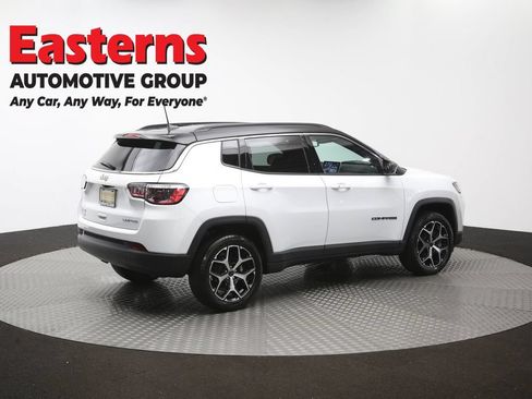Used 2025 Jeep Compass Limited AWD/4WD image 41