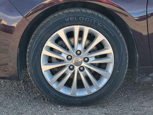 Used 2013 Toyota Avalon Limited image 10