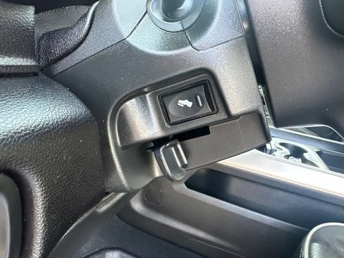 Used 2022 RAM 3500 Laramie AWD/4WD image 19