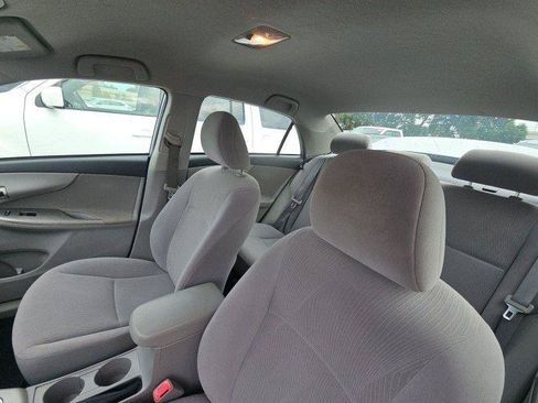 Used 2011 Toyota Corolla LE FWD image 6