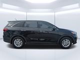 Used 2019 Kia Sorento L image 2