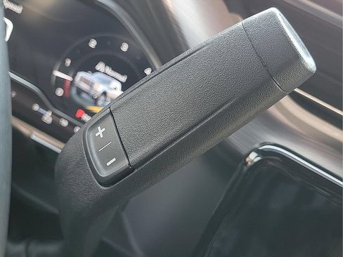Used 2024 GMC Sierra 2500 Denali Ultimate AWD/4WD image 25