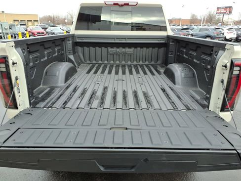 New 2026 GMC Sierra 2500 AT4X w/ AT4X AEV Edition image 12