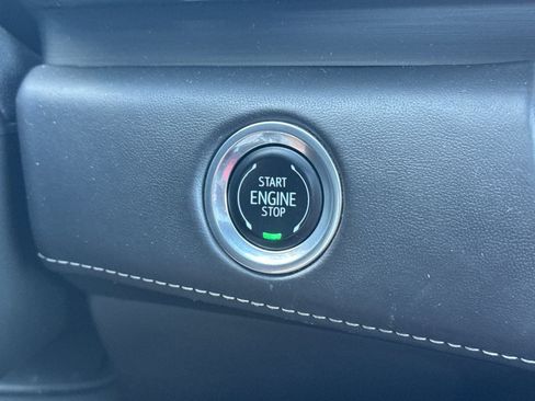 Certified 2024 Cadillac Escalade Premium Luxury Platinum AWD/4WD image 35