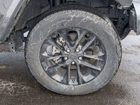 Used 2024 Jeep Wrangler Unlimited Sahara image 16