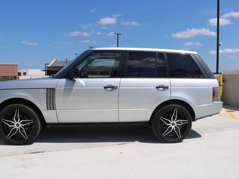Used 2009 Land Rover Range Rover HSE AWD/4WD image 25