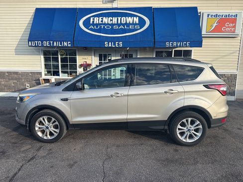 Used 2018 Ford Escape SE w/ SE Sync 3 Package image 25