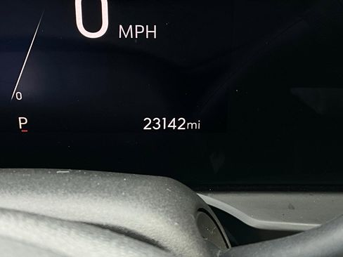 Used 2025 Buick Envista Sport Touring image 38