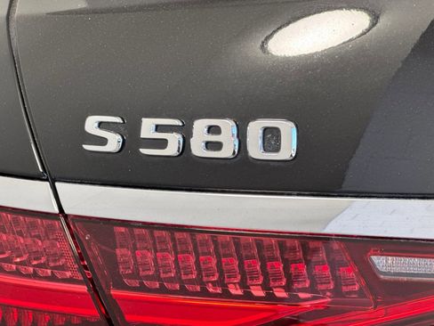 Used 2024 Mercedes-Benz S 580 4MATIC Sedan image 21