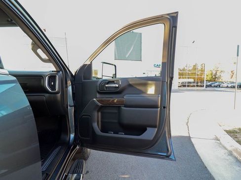 Used 2020 GMC Sierra 2500 SLE w/ SLE Convenience Package image 51