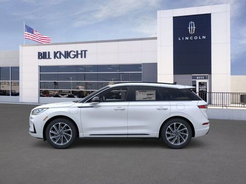 New 2025 Lincoln Corsair Grand Touring image 3