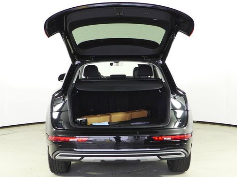 Used 2023 Audi Q5 2.0T Premium Plus w/ Premium Plus Package image 10