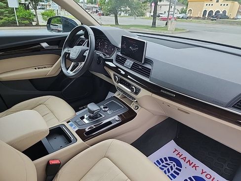 Used 2018 Audi Q5 2.0T Premium Plus w/ Premium Plus Package AWD/4WD image 16