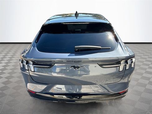 Used 2021 Ford Mustang Mach-E Premium image 7