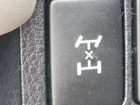 Used 2015 Toyota RAV4 Limited AWD/4WD image 13