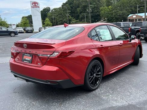 New 2026 Toyota Camry SE FWD image 3