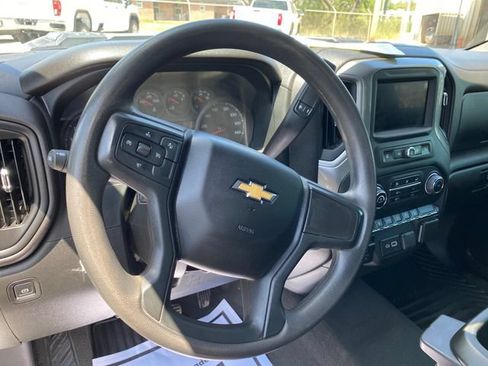 Used 2024 Chevrolet Silverado 2500 Custom w/ Custom Convenience Package AWD/4WD image 11