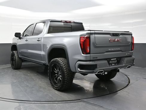 Used 2025 GMC Sierra 1500 AT4 w/ AT4 Premium Package AWD/4WD image 5