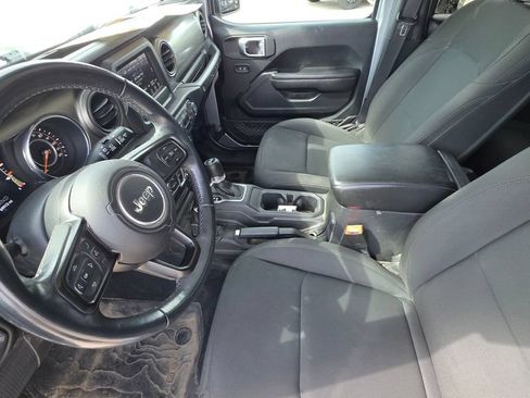 Used 2018 Jeep Wrangler Unlimited Sport S AWD/4WD image 12
