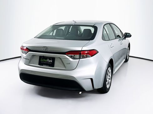Used 2025 Toyota Corolla LE image 9