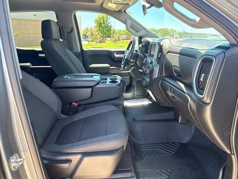 Used 2021 Chevrolet Silverado 1500 LT AWD/4WD image 29