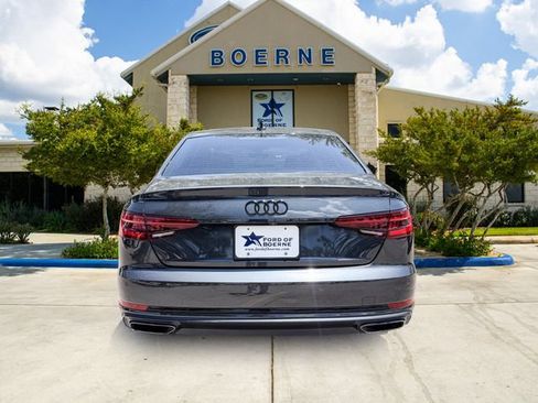 Used 2019 Audi A4 2.0T Premium FWD image 4