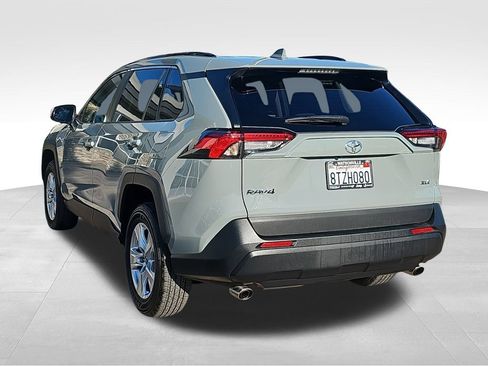 Used 2021 Toyota RAV4 XLE image 5