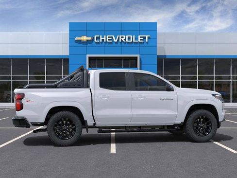 New 2025 Chevrolet Colorado Z71 w/ Midnight Edition image 29