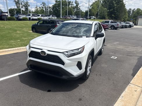 Used 2025 Toyota RAV4 LE FWD image 6