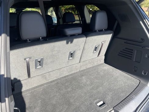 Used 2025 Buick Enclave Sport Touring image 41