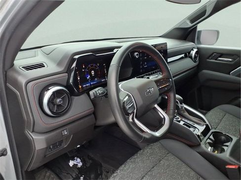 Used 2023 Chevrolet Colorado Z71 w/ Z71 Convenience Package 2 image 12