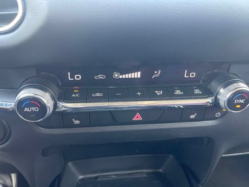 Used 2025 MAZDA CX-30 AWD 2.5 S w/ Preferred Package image 24