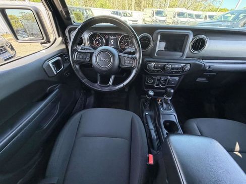 Certified 2022 Jeep Gladiator Sport AWD/4WD image 24