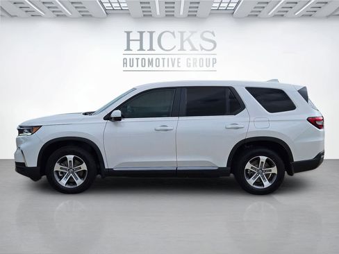 Used 2025 Honda Pilot EX-L image 7