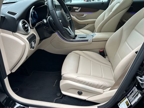Certified 2022 Mercedes-Benz GLC 300 image 22