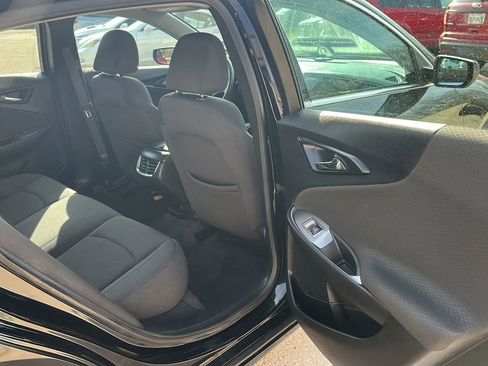 Used 2022 Chevrolet Malibu LT image 16