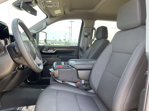 Used 2025 Chevrolet Silverado 2500 LT w/ Texas Edition image 34