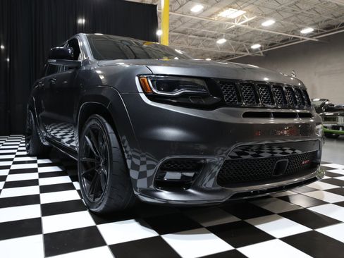 Used 2019 Jeep Grand Cherokee SRT AWD/4WD image 15