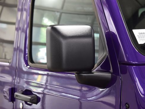 Used 2026 Jeep Wrangler Unlimited Rubicon AWD/4WD image 23