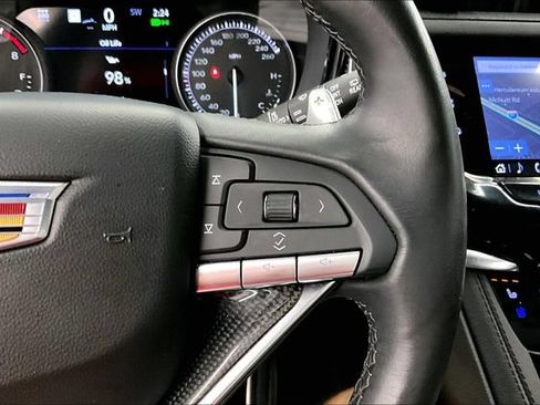 Used 2024 Cadillac XT6 Sport w/ Technology Package AWD/4WD image 28
