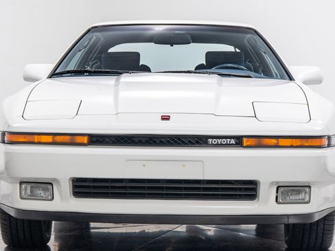 Used 1988 Toyota Supra image 4