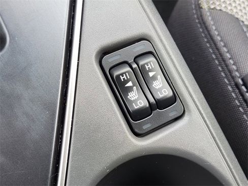 Used 2024 Subaru Crosstrek 2.0i Premium image 16