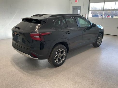 New 2026 Chevrolet Trax LT image 6