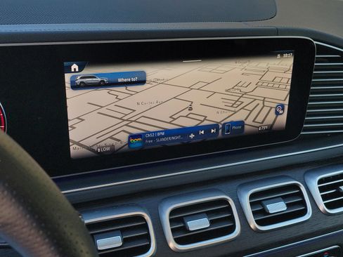 Certified 2026 Mercedes-Benz GLS 450 4MATIC image 34