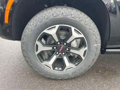 New 2026 GMC Yukon XL AT4 w/ AT4 Premium Package image 14