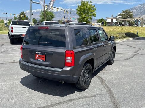 Used 2016 Jeep Patriot Sport FWD image 8