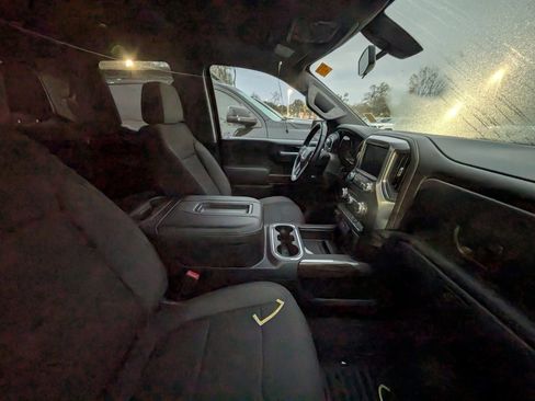 Used 2020 GMC Sierra 1500 Elevation w/ Elevation Value Package image 9